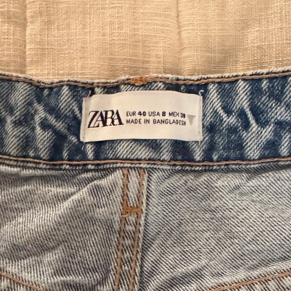Zara Light Blue Denim Jeans - Picture 2 of 3